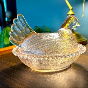 Vintage Indiana Glass Hen on Nest. Light Pink.